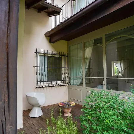 Bnbook - La Veranda Del Ferienhaus *