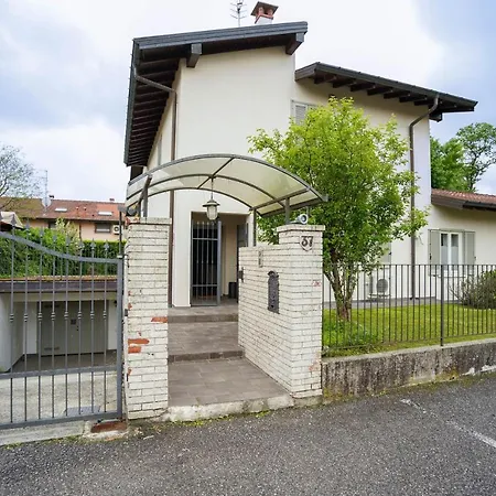 Bnbook - La Veranda Del Travedona