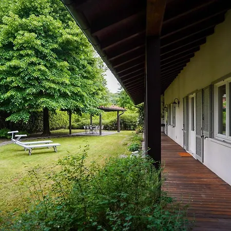 Bnbook - La Veranda Del Ferienhaus *